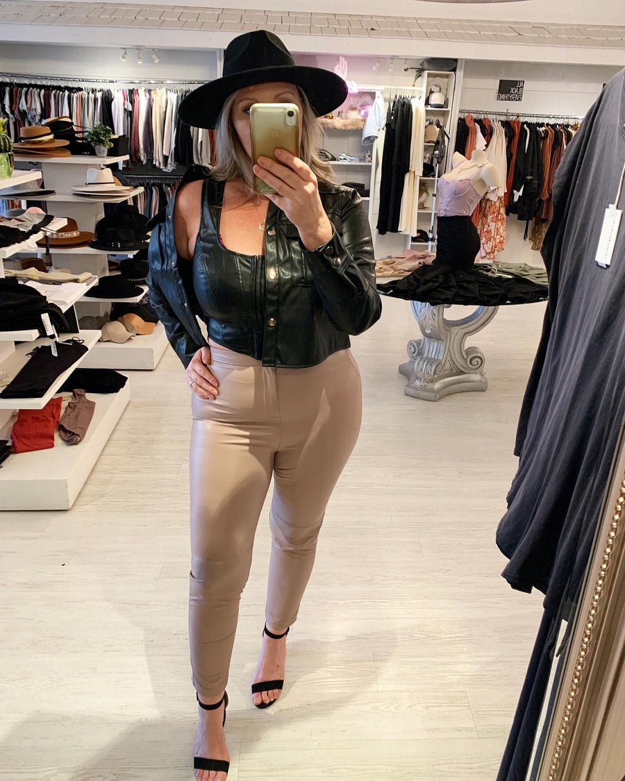 TIMBER CROP PLEATHER JACKET