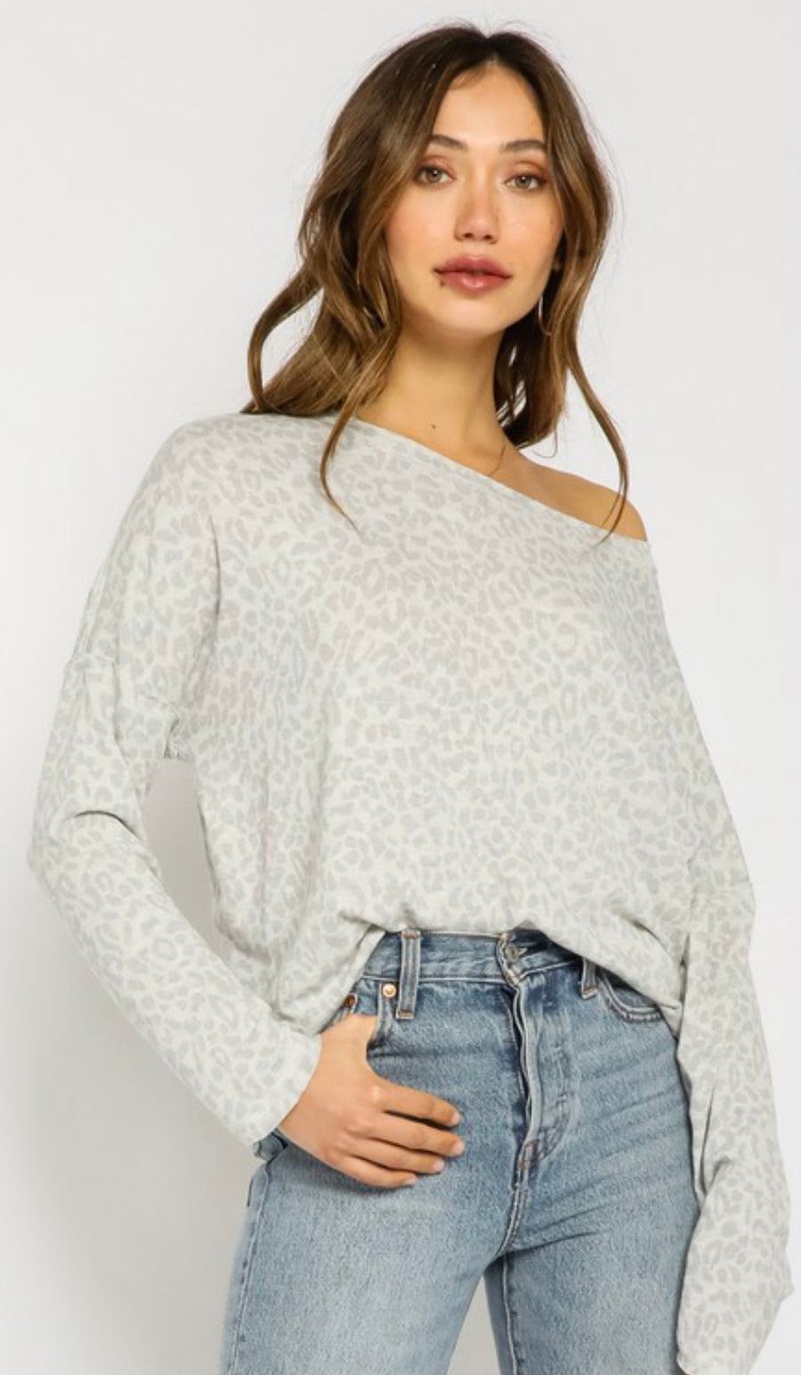 LISA LEOPARD OFF SHOULDER TOP