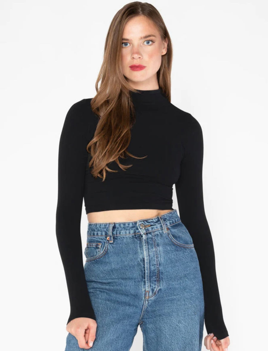 CEST MOI MOCK  CROP LONGSLEEVE